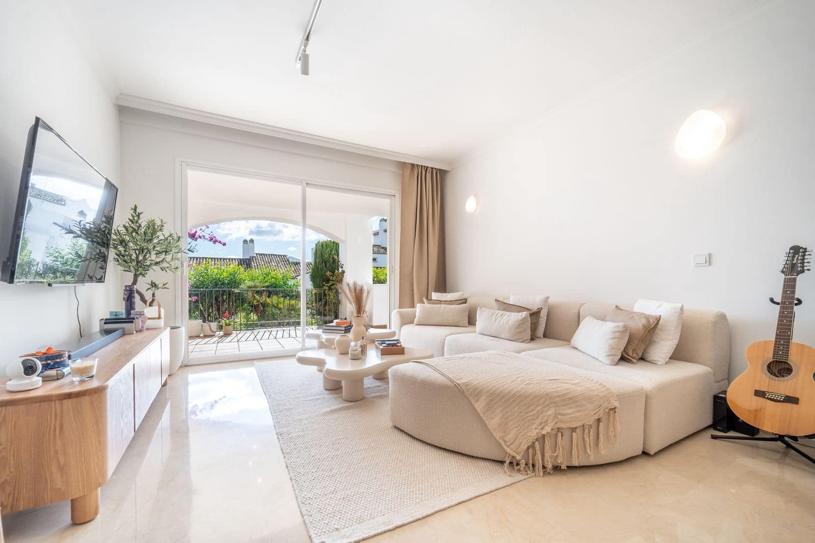 2 bedroom Apartment for sale in La Quinta - € 414,500 (Ref: 9497352)