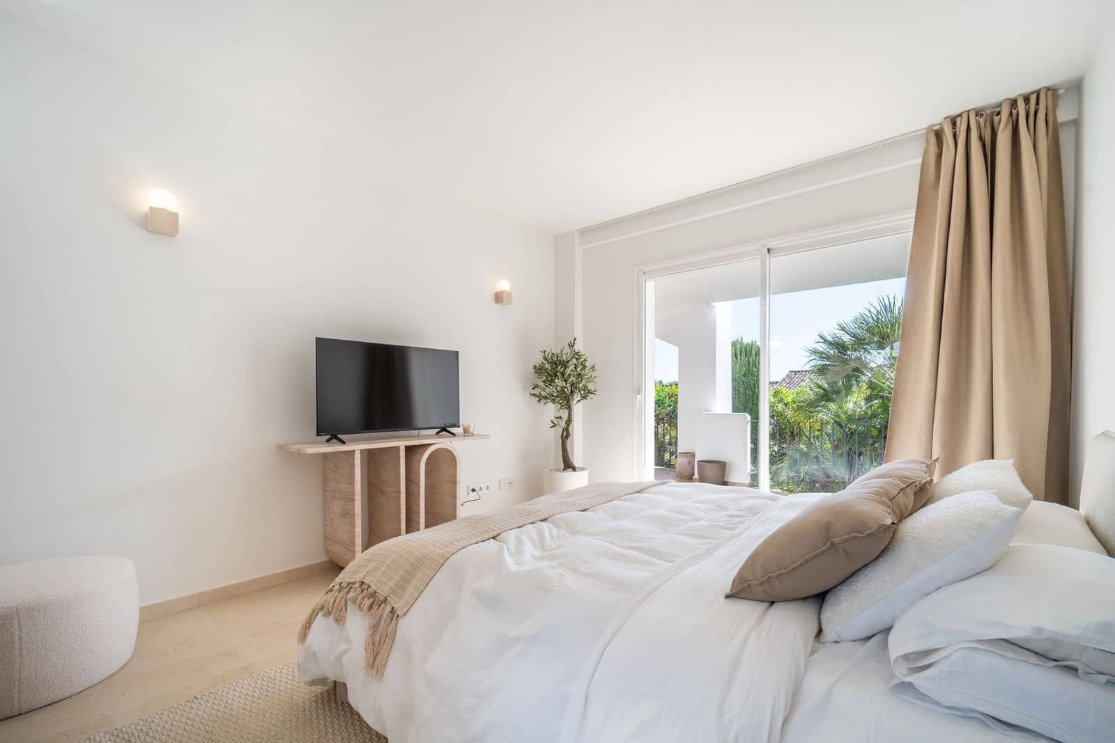 2 bedroom Apartment for sale in La Quinta - € 414,500 (Ref: 9497352)