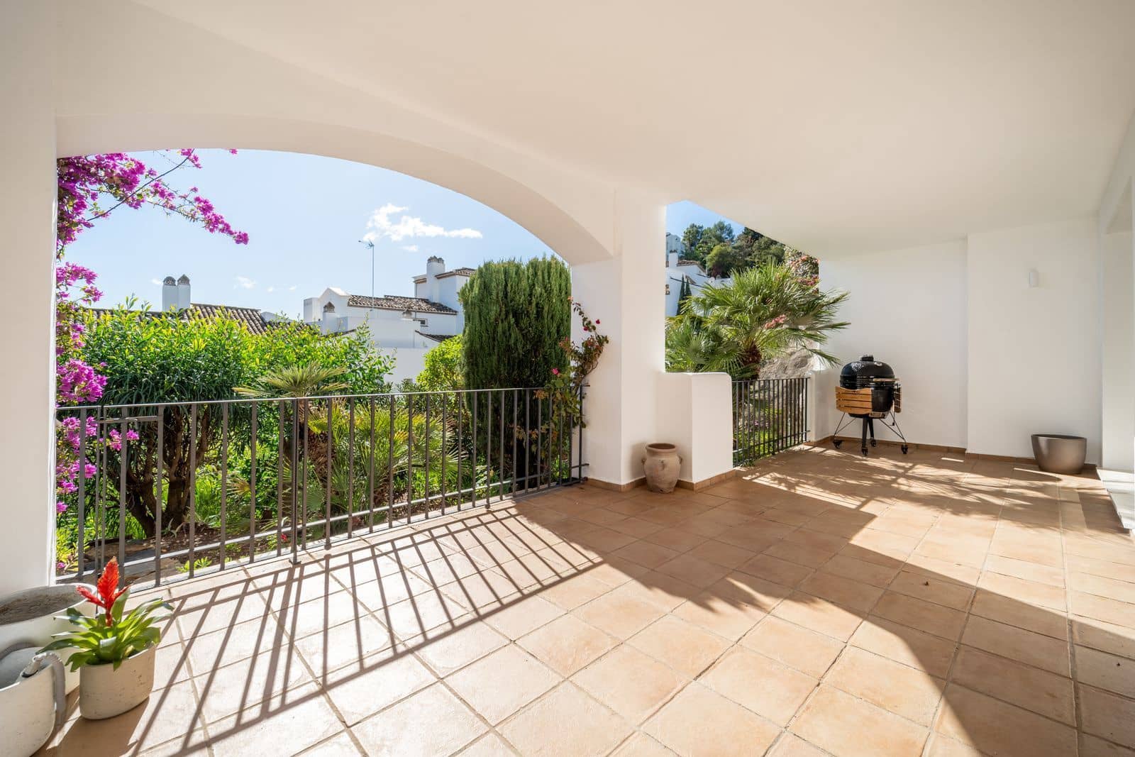 2 bedroom Apartment for sale in La Quinta - € 414,500 (Ref: 9497352)