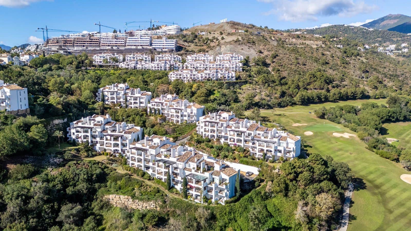 2 bedroom Apartment for sale in La Quinta - € 414,500 (Ref: 9497352)
