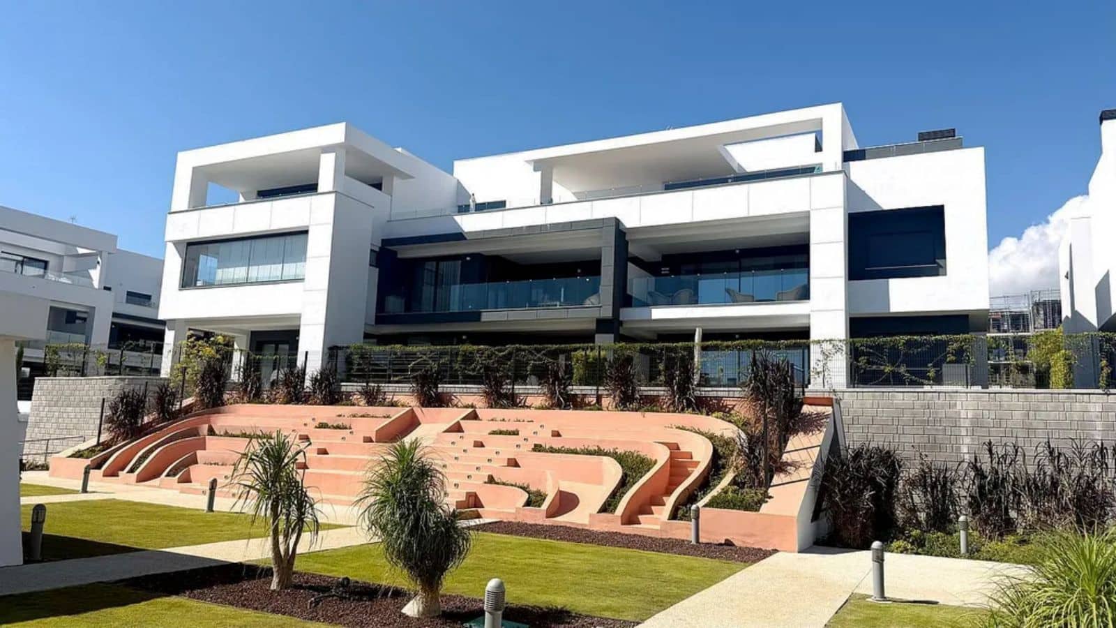 2 bedroom Apartment for sale in New Golden Mile - € 485,000 (Ref: 9497353)