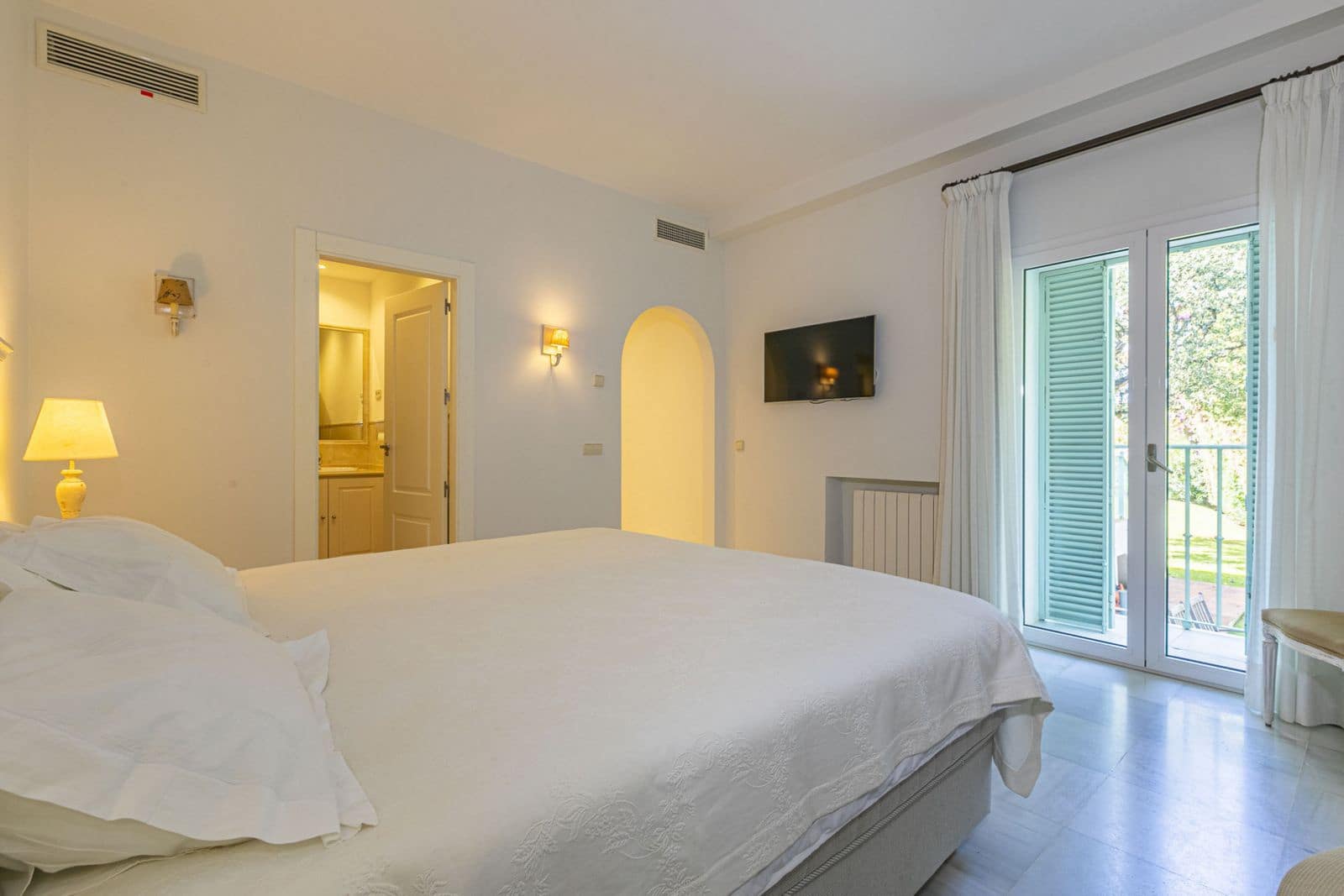 5 sovrum Villa till salu i Elviria - 2 290 000 € (Ref: 9497356)