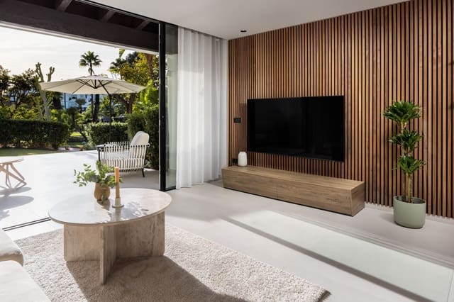 3 makuuhuone Omakotitalo myytävänä paikassa Costalita, Estepona - 1 095 000 € (Ref: 9497374)