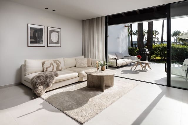 3 makuuhuone Omakotitalo myytävänä paikassa Costalita, Estepona - 1 095 000 € (Ref: 9497374)