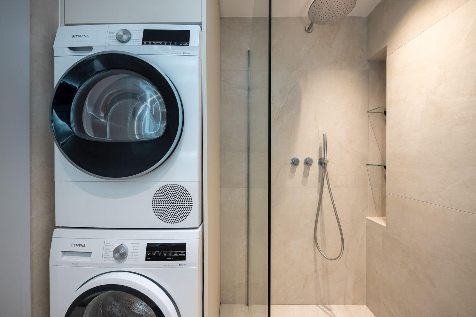 3 makuuhuone Omakotitalo myytävänä paikassa Costalita - 1 095 000 € (Ref: 9497374)