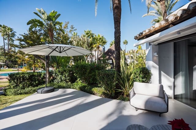 3 makuuhuone Omakotitalo myytävänä paikassa Costalita, Estepona - 1 095 000 € (Ref: 9497374)