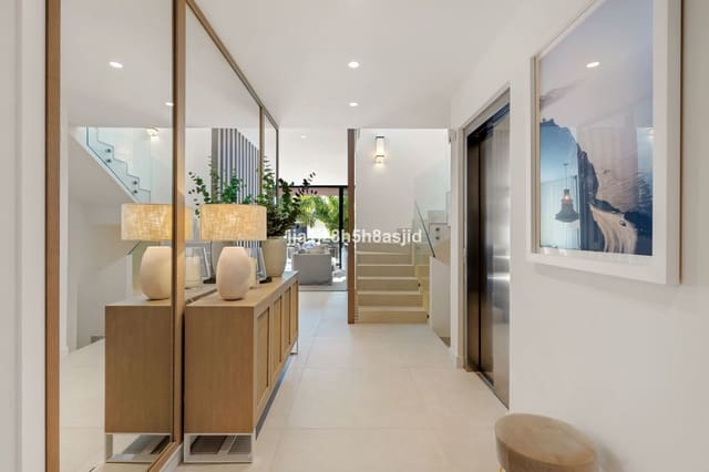 4 makuuhuone Paritalo myytävänä paikassa Sierra Blanca, Marbella - 3 500 000 € (Ref: 9497375)