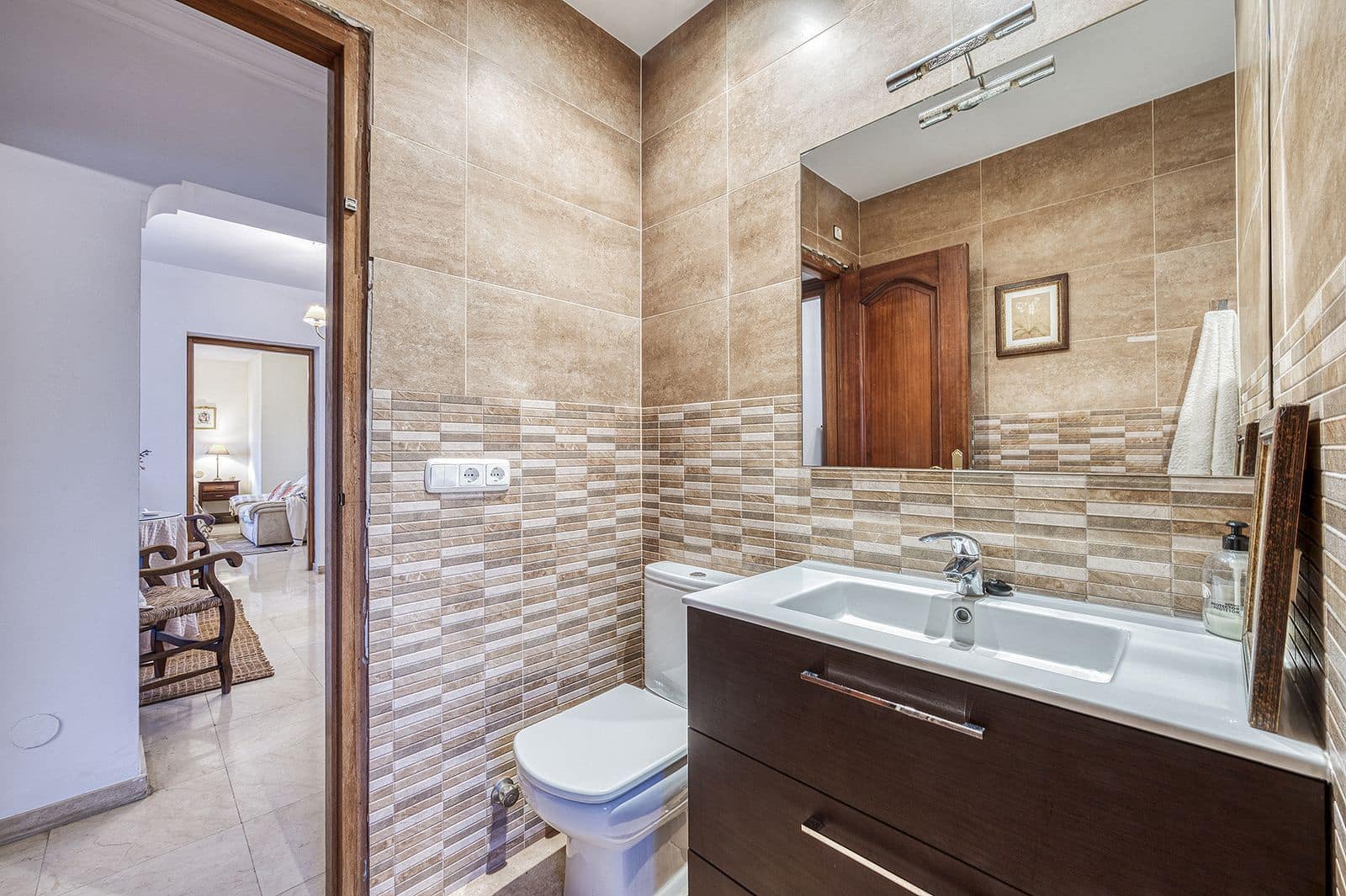 4 bedroom Villa for sale in Marbella - € 1,150,000 (Ref: 9497381)