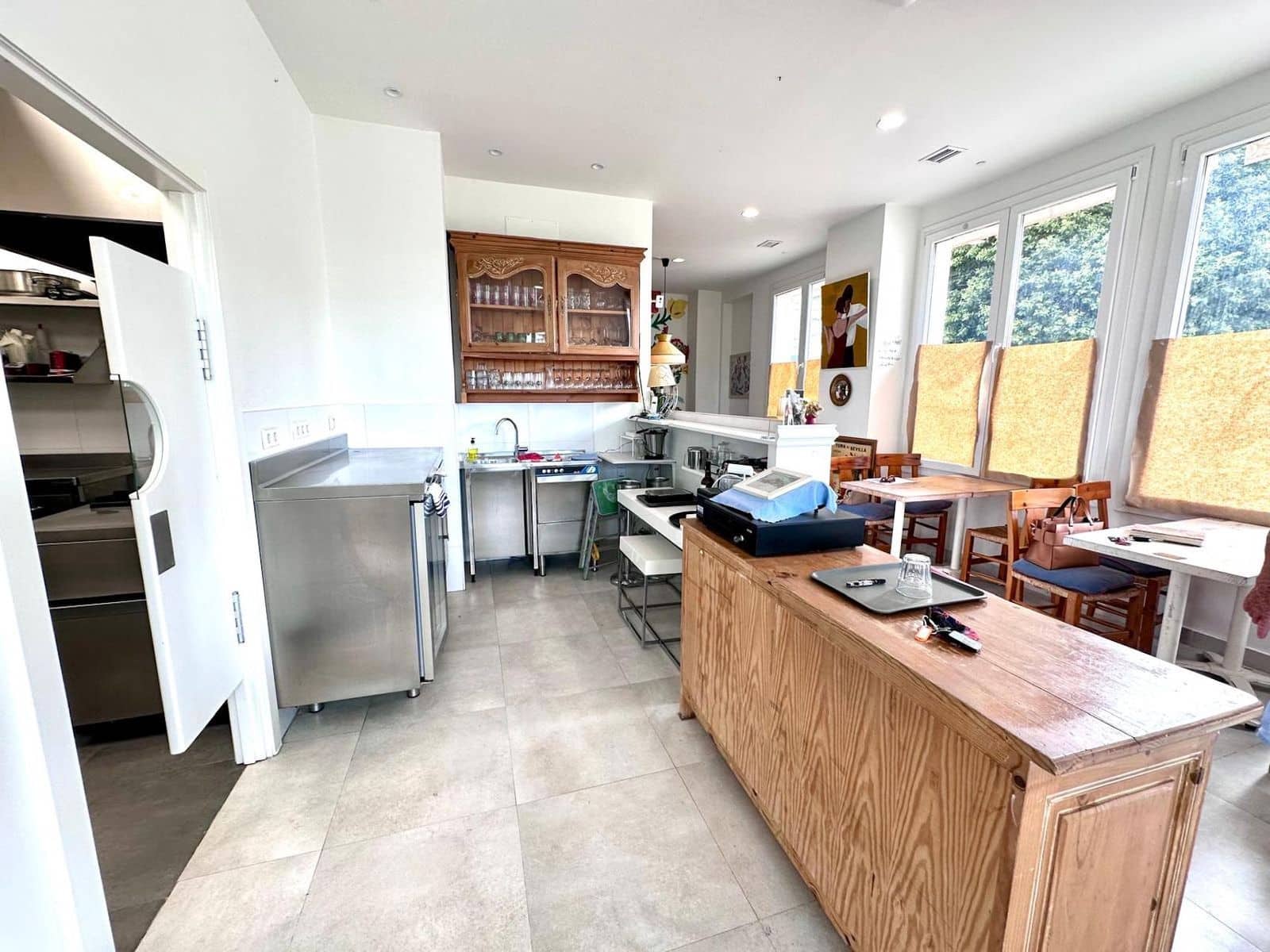 Restaurant/bar te koop in Nueva Andalucia - € 550.000 (Ref: 9497385)