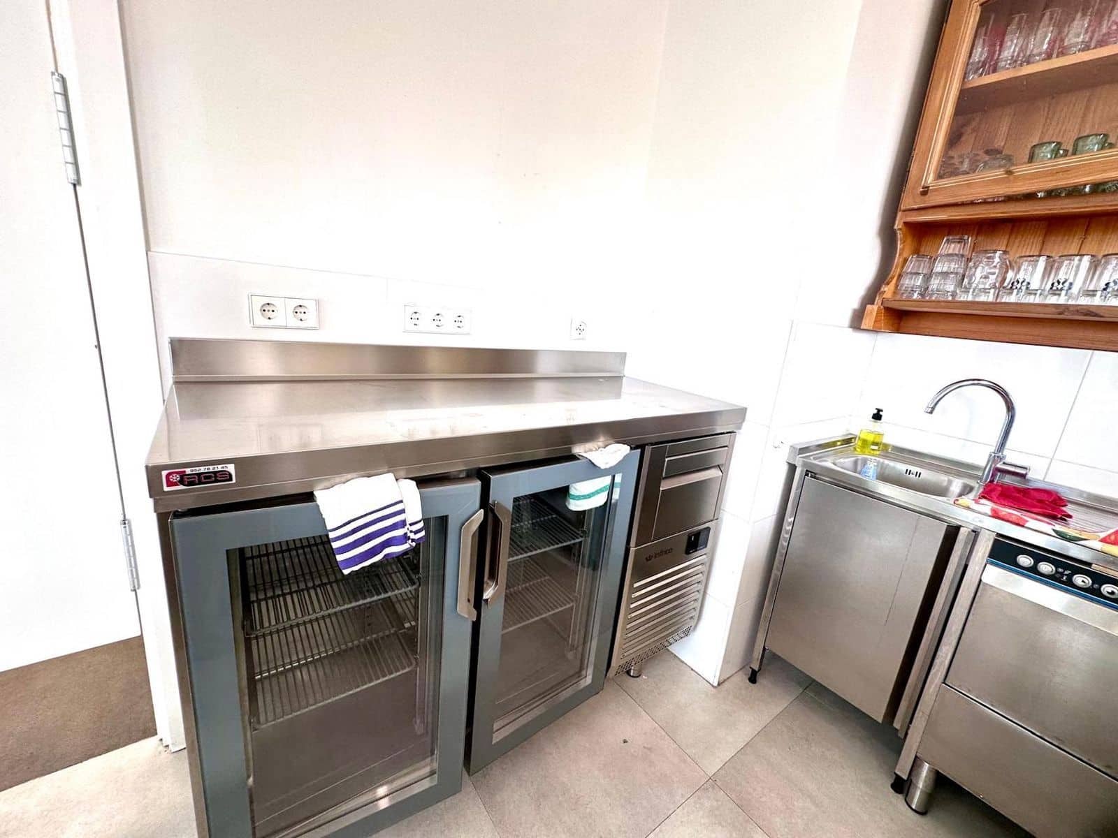 Restaurant/bar te koop in Nueva Andalucia - € 550.000 (Ref: 9497385)