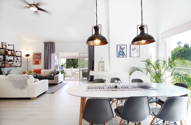 3 Zimmer Doppelhaus zu verkaufen in New Golden Mile, Estepona - 399.000 € (Ref: 9497389)