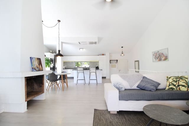 3 Zimmer Doppelhaus zu verkaufen in New Golden Mile, Estepona - 399.000 € (Ref: 9497389)