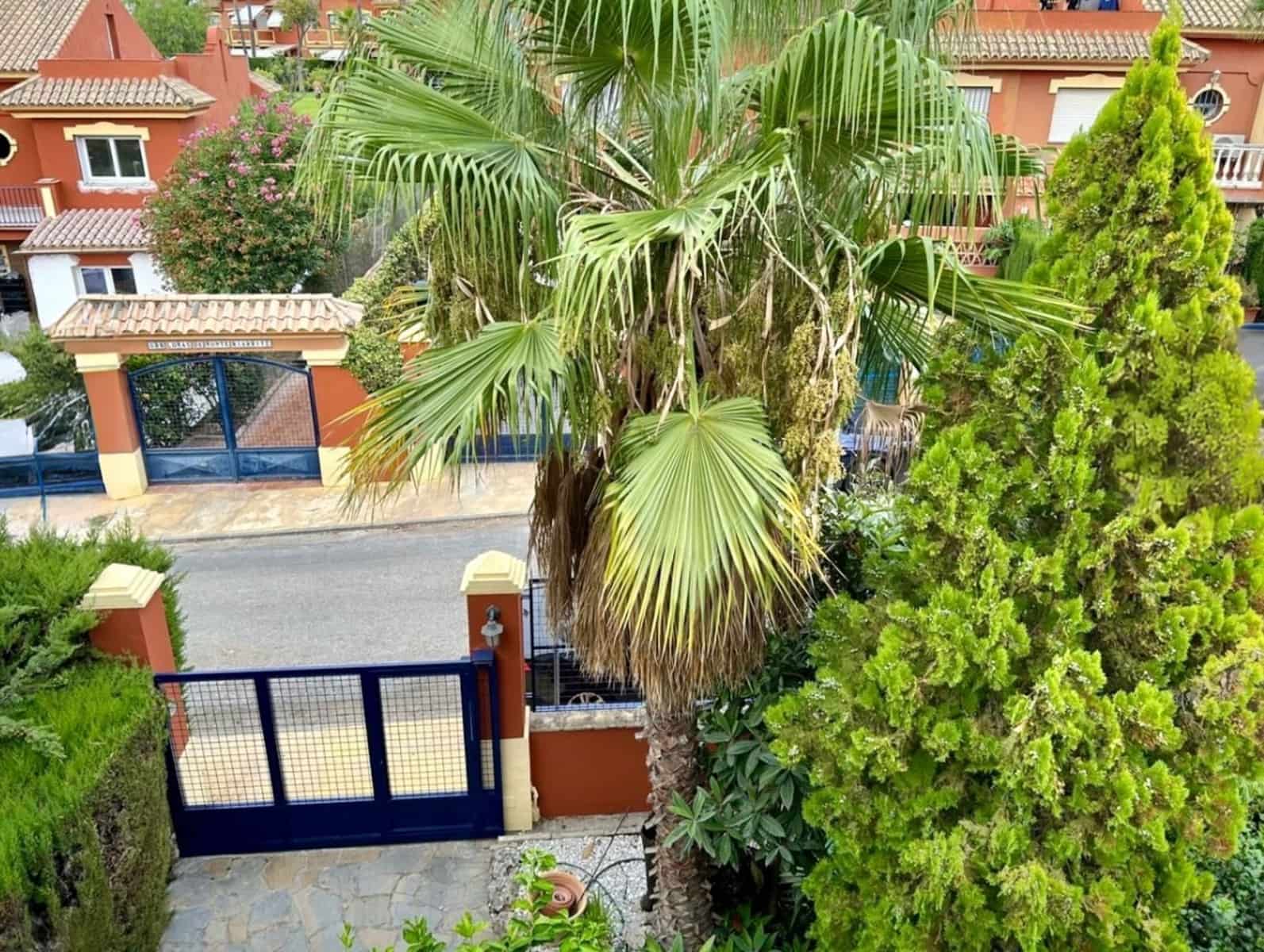 Pareado de 4 habitaciones en Atalaya-Isdabe en venta - 699.000 € (Ref: 9497390)