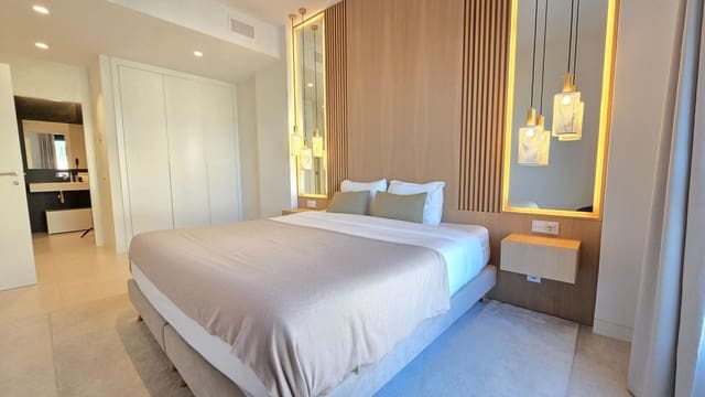 3 makuuhuone Huoneisto myytävänä paikassa Torremolinos - 1 550 000 € (Ref: 9497396)