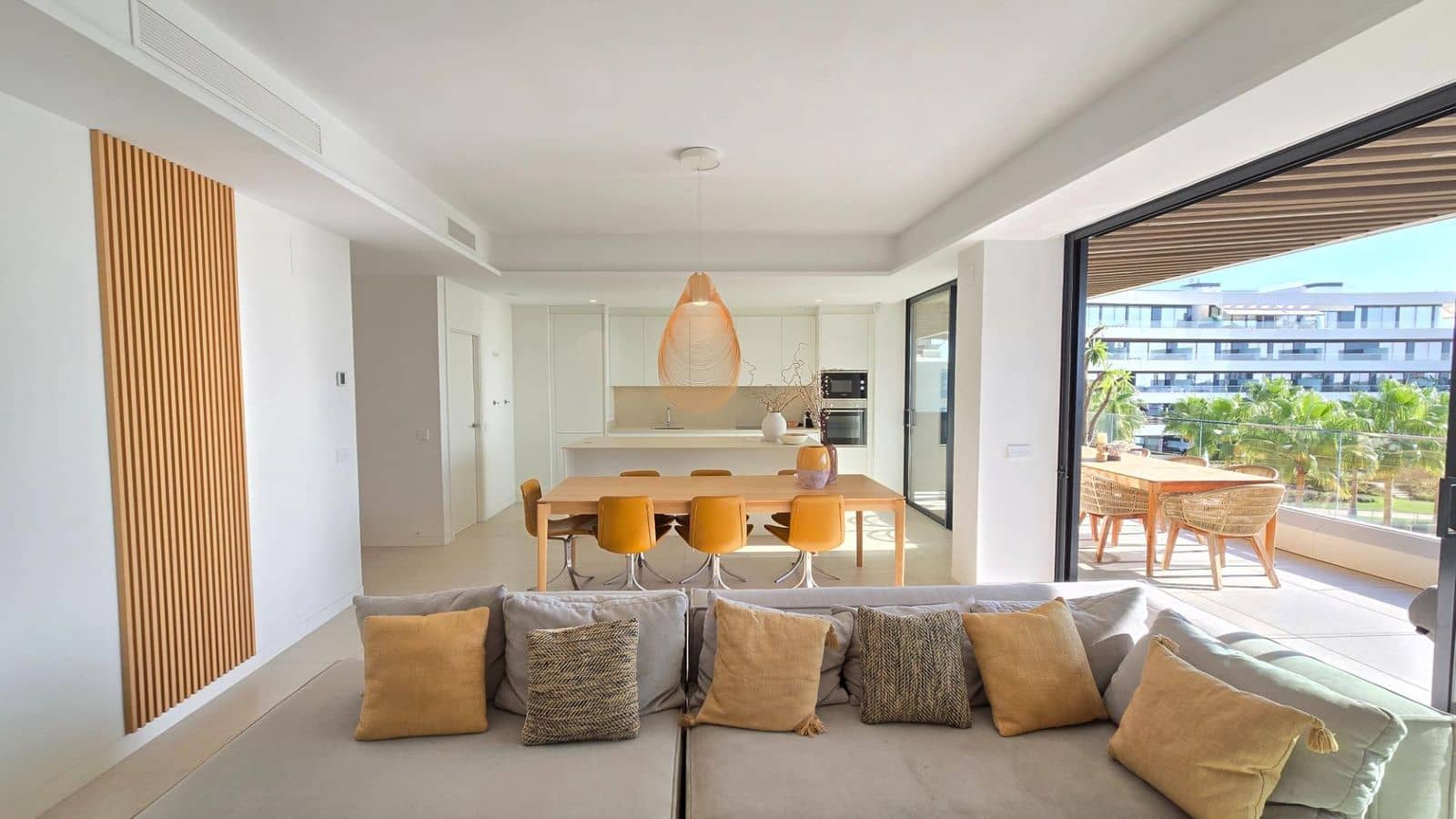 3 makuuhuone Huoneisto myytävänä paikassa Torremolinos - 1 550 000 € (Ref: 9497396)