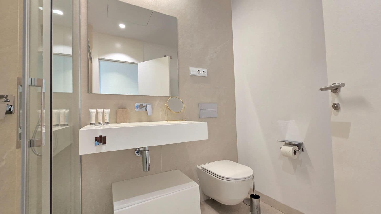 3 makuuhuone Huoneisto myytävänä paikassa Torremolinos - 1 550 000 € (Ref: 9497396)