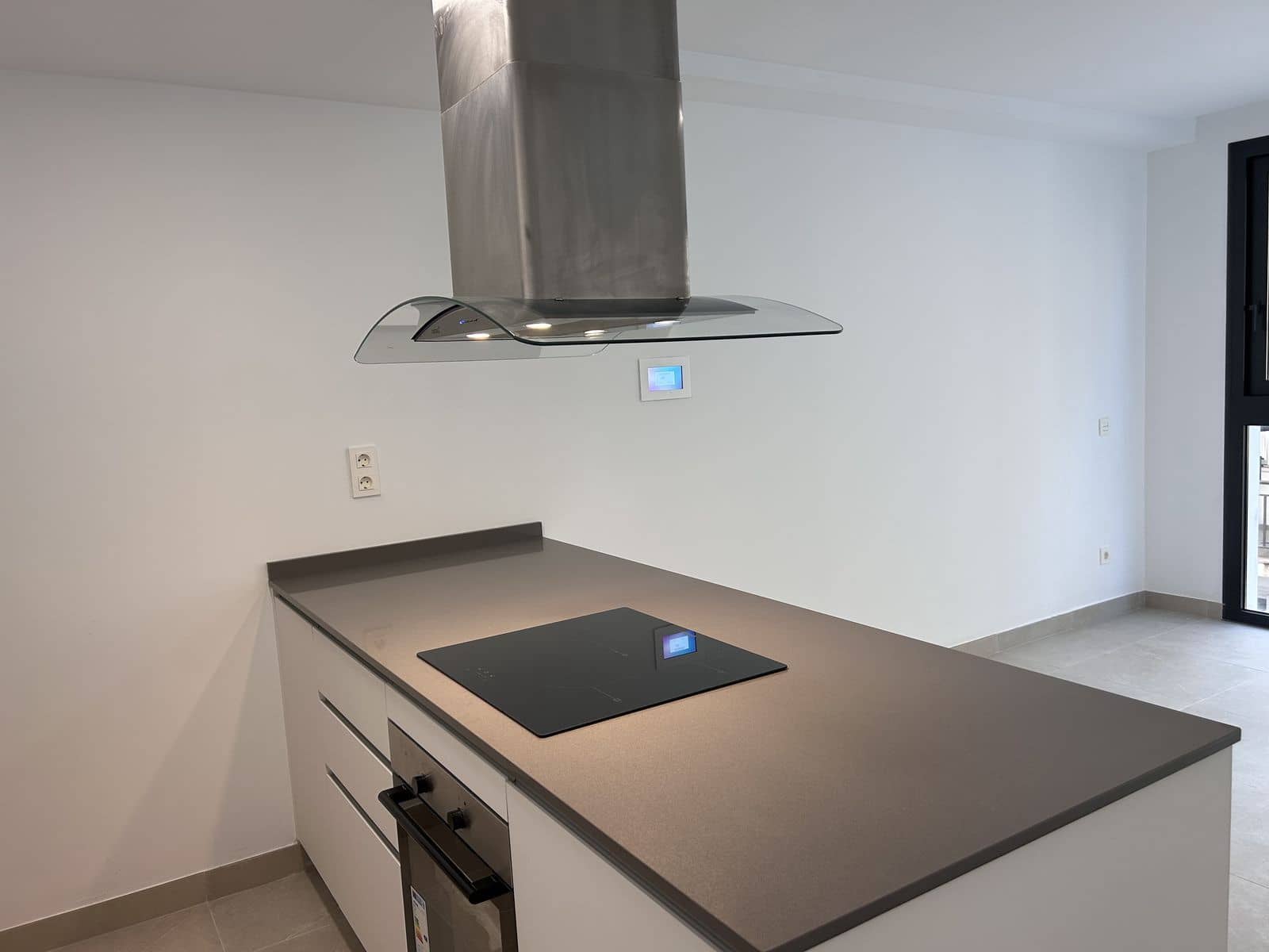 1 bedroom Apartment for sale in Estepona - € 311,500 (Ref: 9497404)