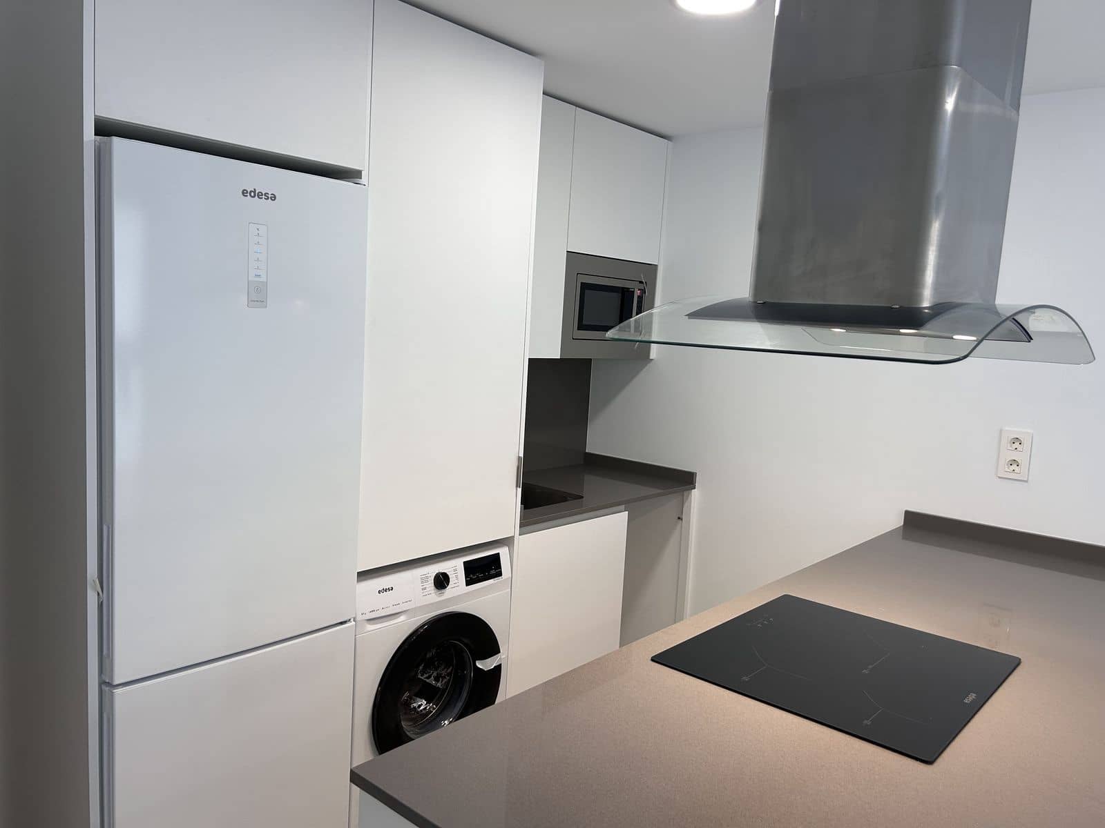 1 bedroom Apartment for sale in Estepona - € 311,500 (Ref: 9497404)