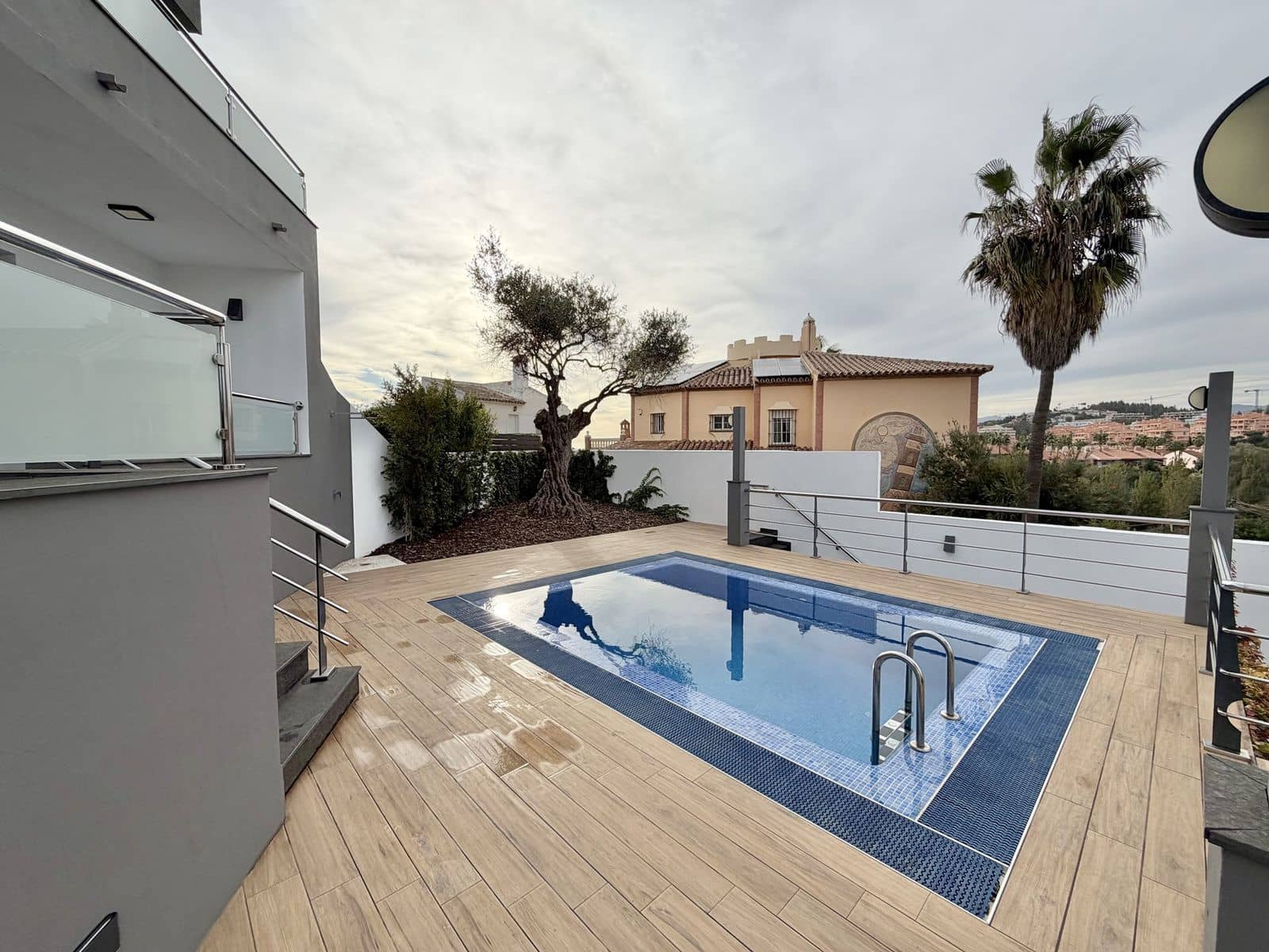 3 bedroom Villa for sale in Mijas Costa - € 849,000 (Ref: 9497408)