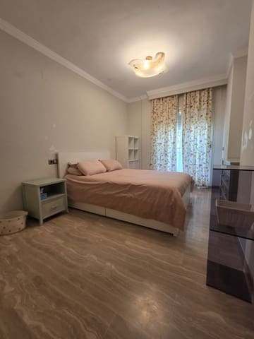 3 bedroom Apartment for sale in Sierra Blanca, Marbella - € 1,100,000 (Ref: 9497414)