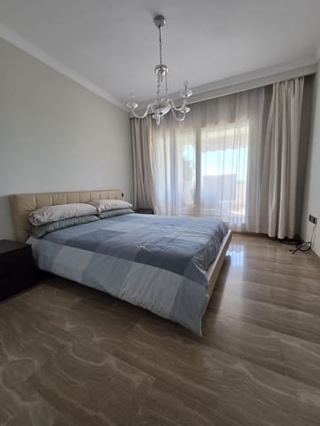 3 bedroom Apartment for sale in Sierra Blanca, Marbella - € 1,100,000 (Ref: 9497414)