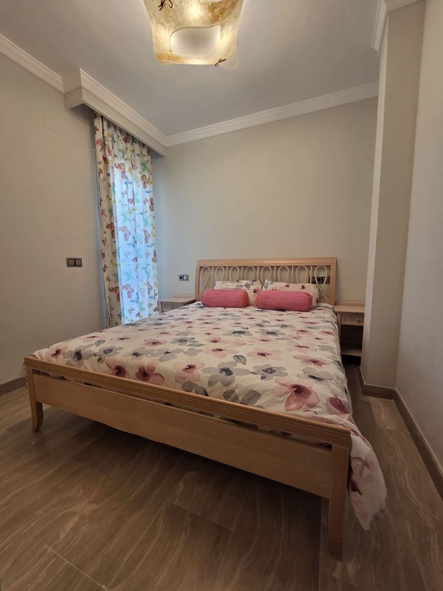 3 bedroom Apartment for sale in Golden Mile - € 1,100,000 (Ref: 9497414)