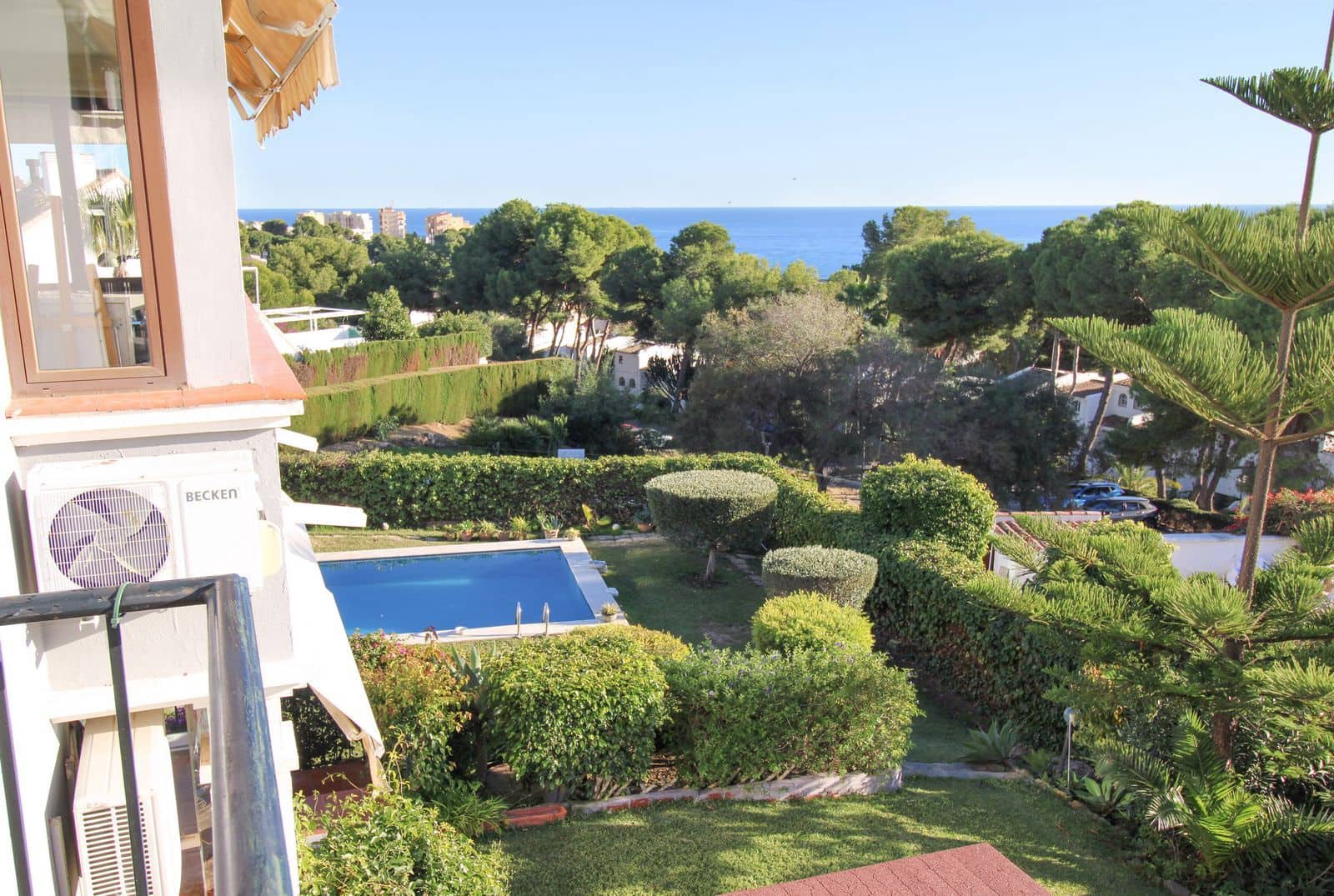 6 sovrum Villa till salu i Estepona - 1 550 000 € (Ref: 9497415)