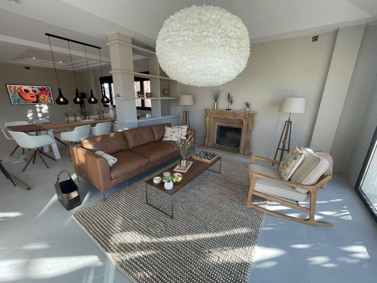 7 bedroom Villa for sale in Elviria - € 3,790,000 (Ref: 9497417)