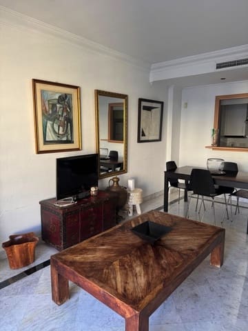 1 bedroom Apartment for sale in Puerto Banus, Marbella - € 465,000 (Ref: 9497419)