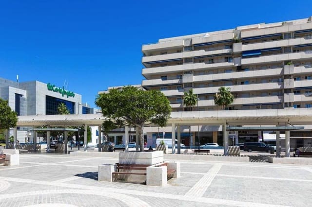 1 bedroom Apartment for sale in Puerto Banus, Marbella - € 465,000 (Ref: 9497419)