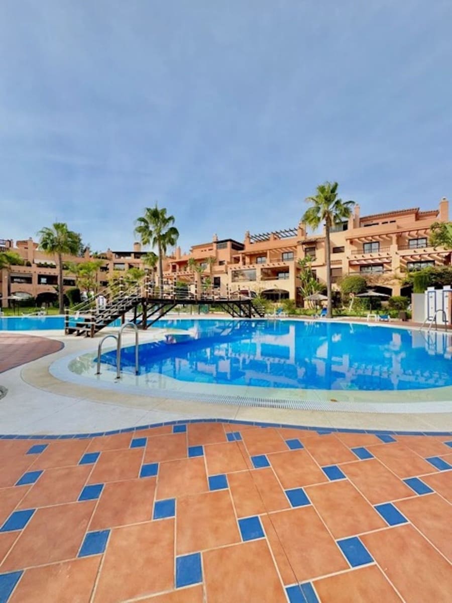 2 bedroom Apartment for sale in New Golden Mile - € 400,000 (Ref: 9497426)