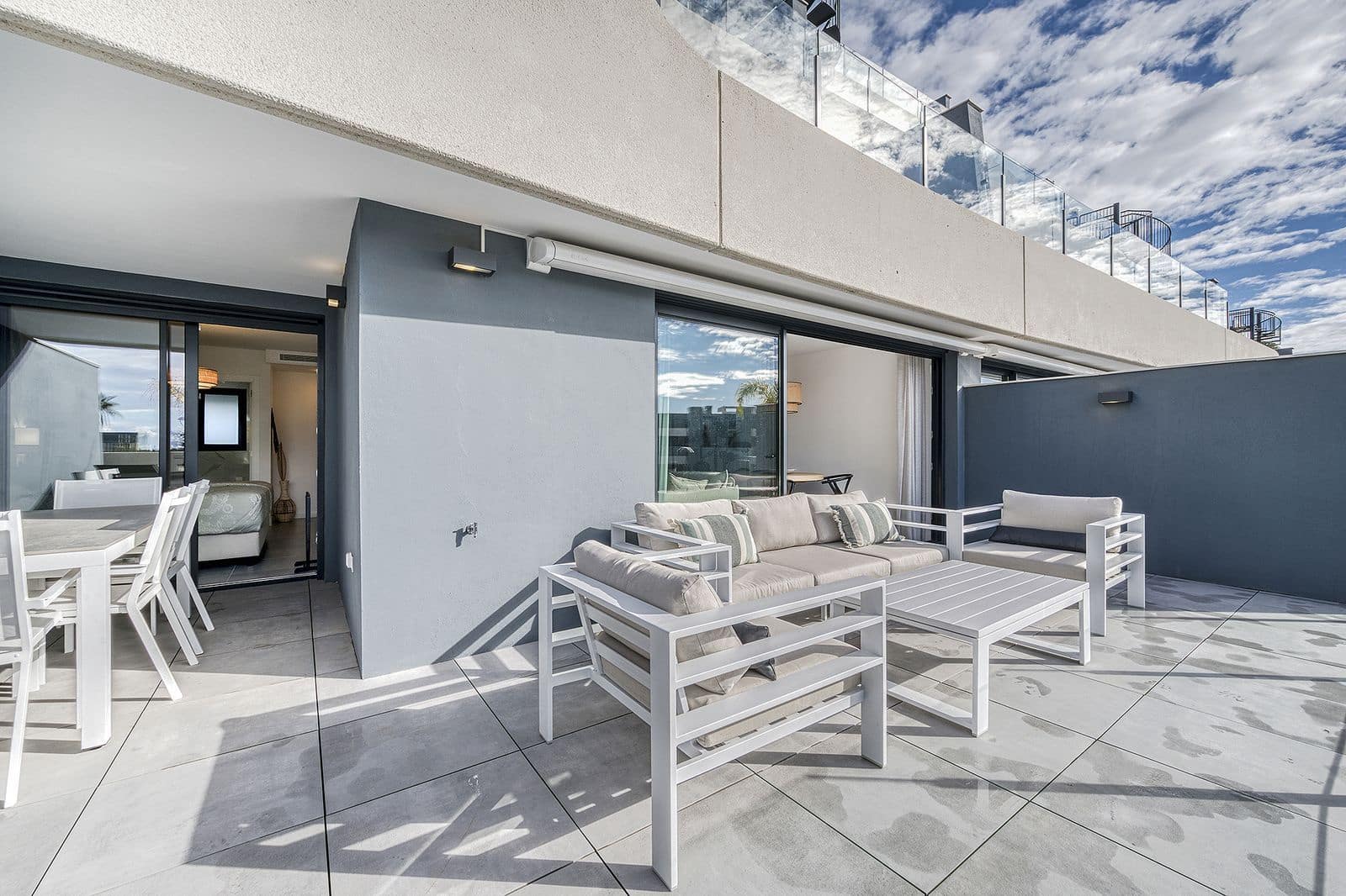 2 bedroom Apartment for sale in New Golden Mile - € 450,000 (Ref: 9497436)