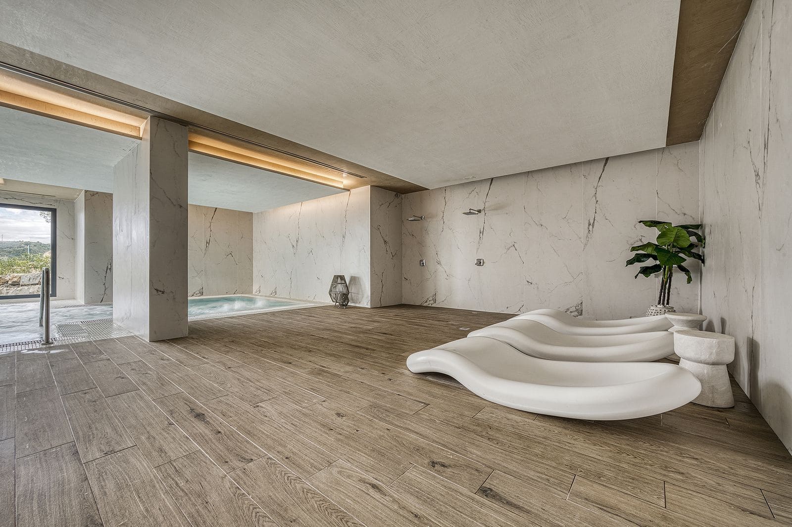 2 bedroom Apartment for sale in New Golden Mile - € 450,000 (Ref: 9497436)