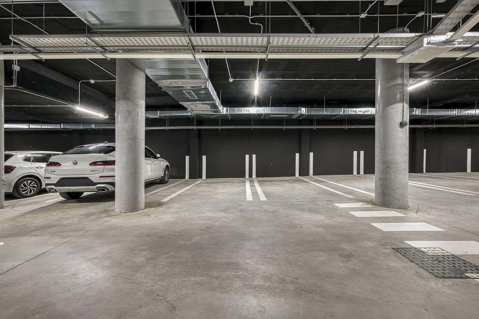 2 bedroom Apartment for sale in New Golden Mile - € 450,000 (Ref: 9497436)