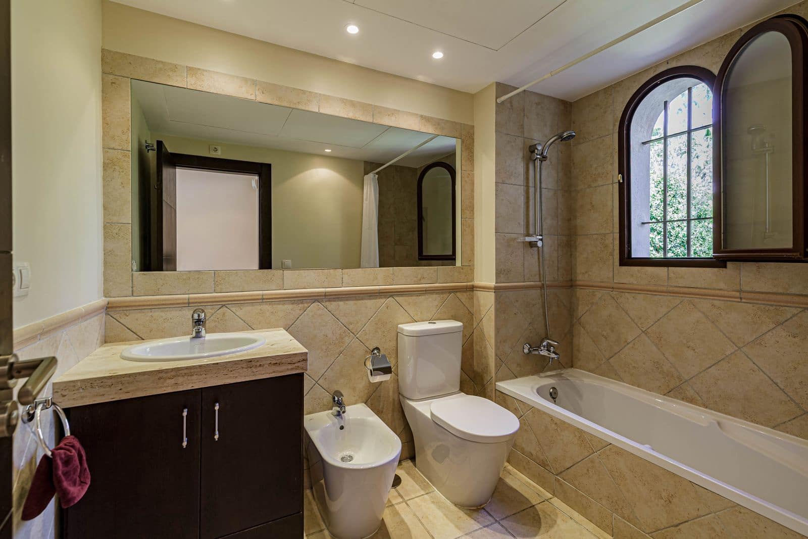 5 bedroom Villa for sale in Los Arqueros - € 2,695,000 (Ref: 9497438)