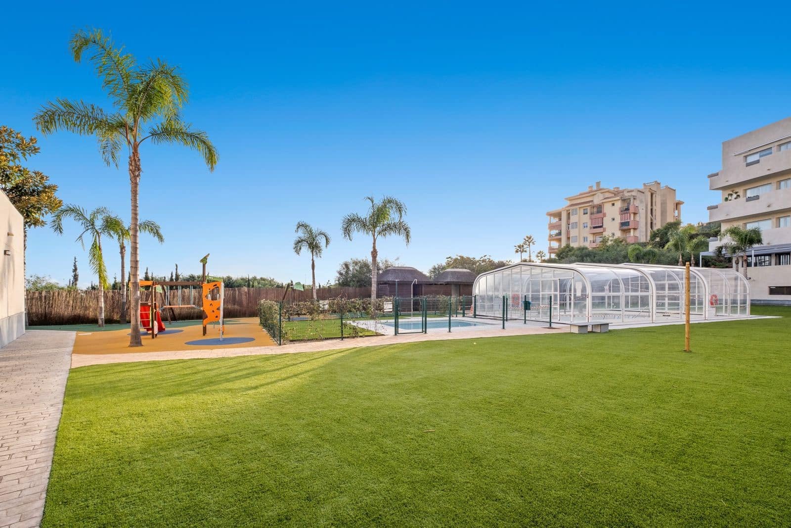 2 bedroom Apartment for sale in Riviera del Sol - € 469,000 (Ref: 9497441)