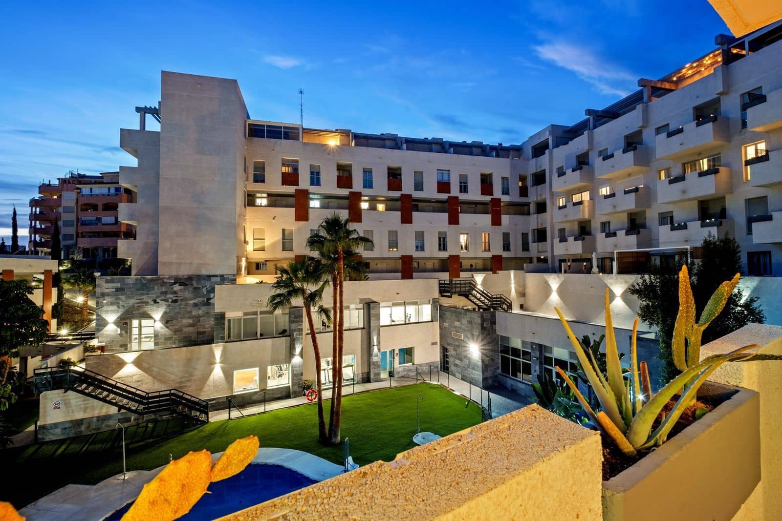 2 bedroom Apartment for sale in Riviera del Sol - € 469,000 (Ref: 9497441)