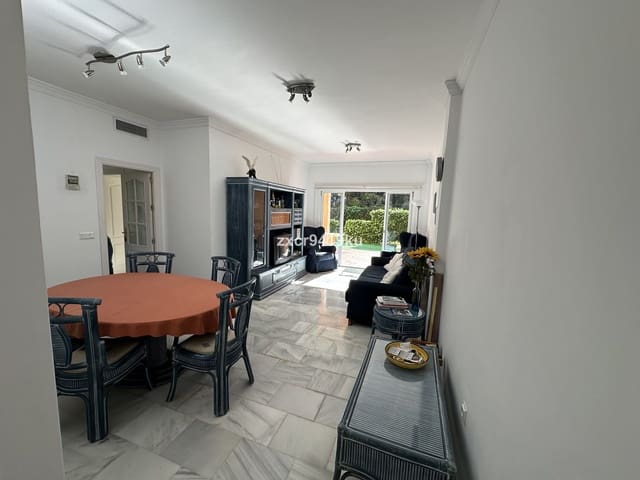 3 bedroom Apartment for sale in Carib Playa, Marbella - € 525,000 (Ref: 9497443)