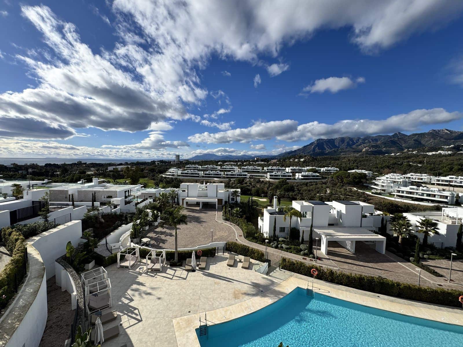 3 soveværelse Penthouse til salg i Marbella - € 1.940.000 (Ref: 9497462)