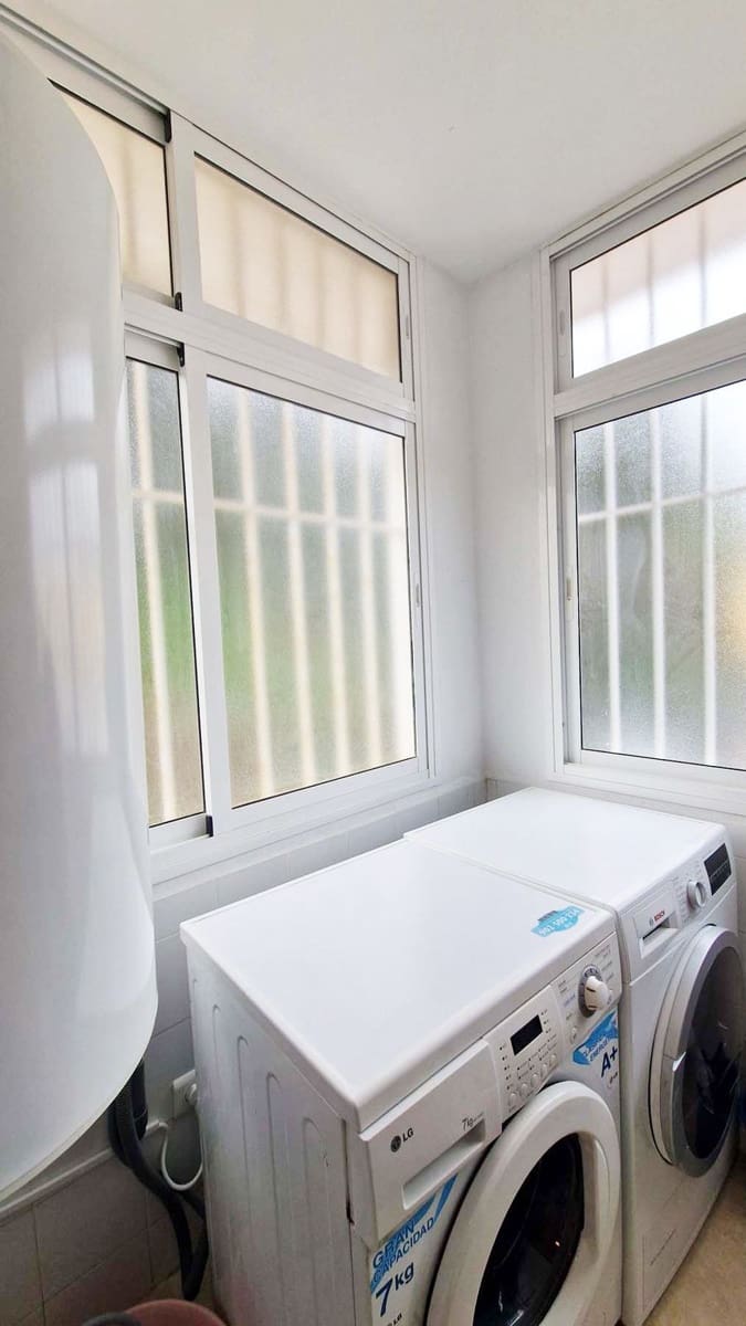 3 bedroom Penthouse for sale in Benalmadena Costa - € 795,000 (Ref: 9497477)