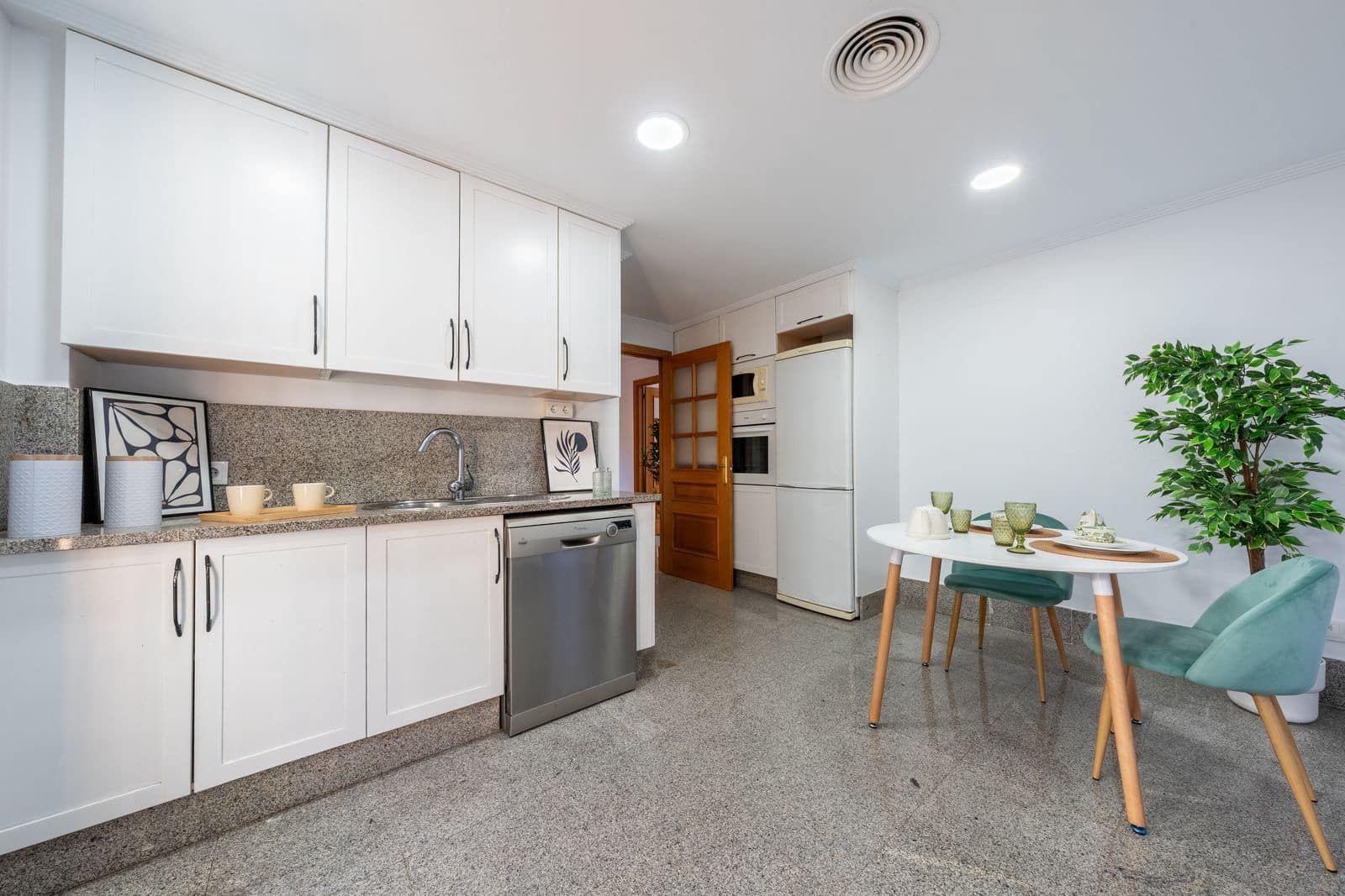 3 soverom Kjedet enebolig til salgs i Marbella - € 849 000 (Ref: 9497490)