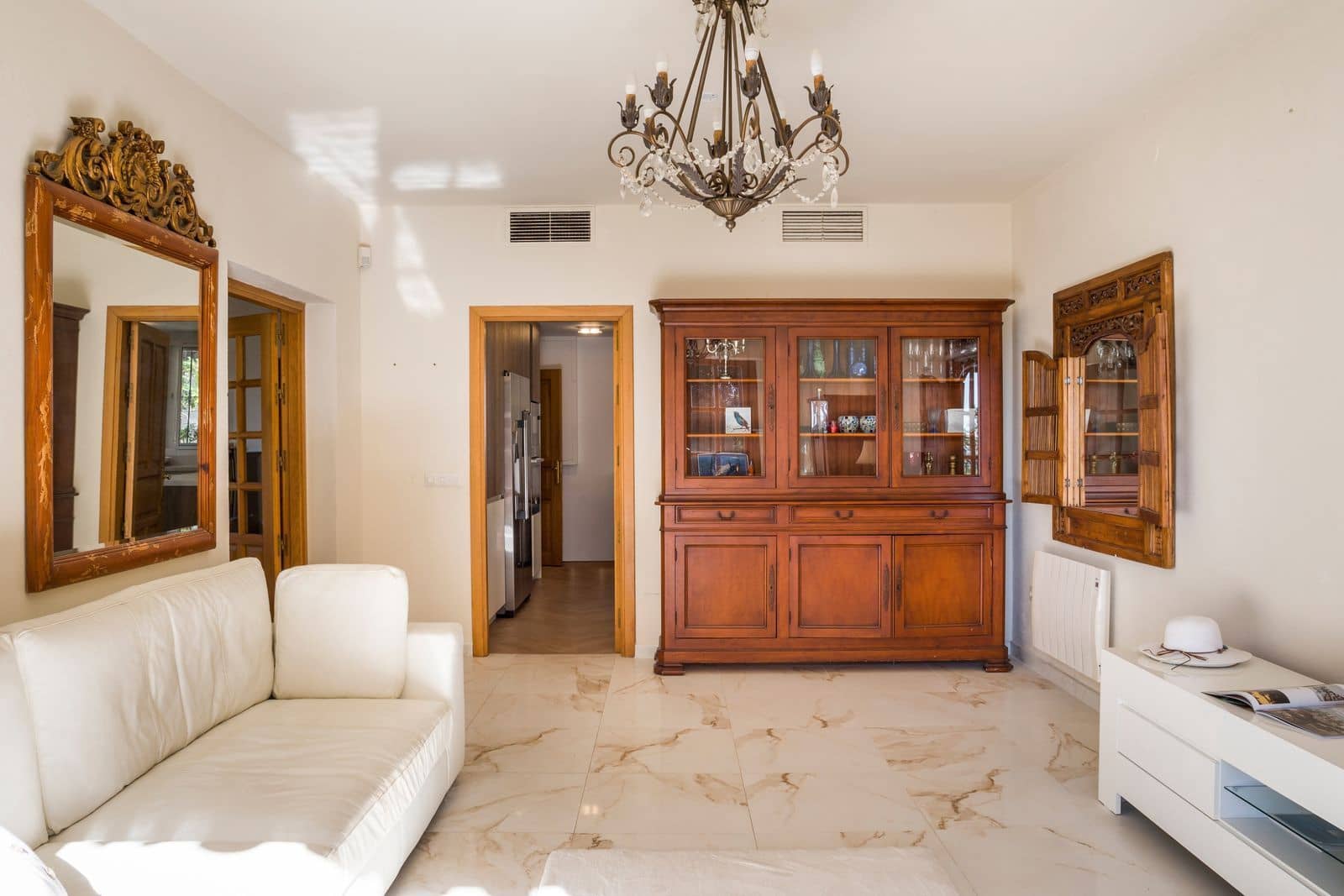 3 bedroom Villa for sale in El Madronal - € 1,695,000 (Ref: 9497493)