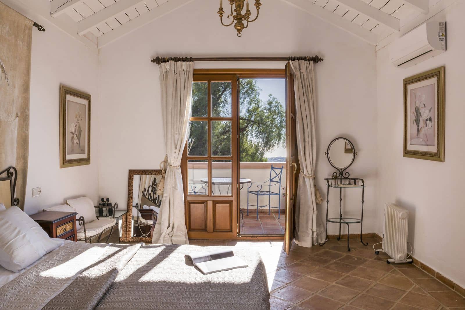 3 bedroom Villa for sale in El Madronal - € 1,695,000 (Ref: 9497493)