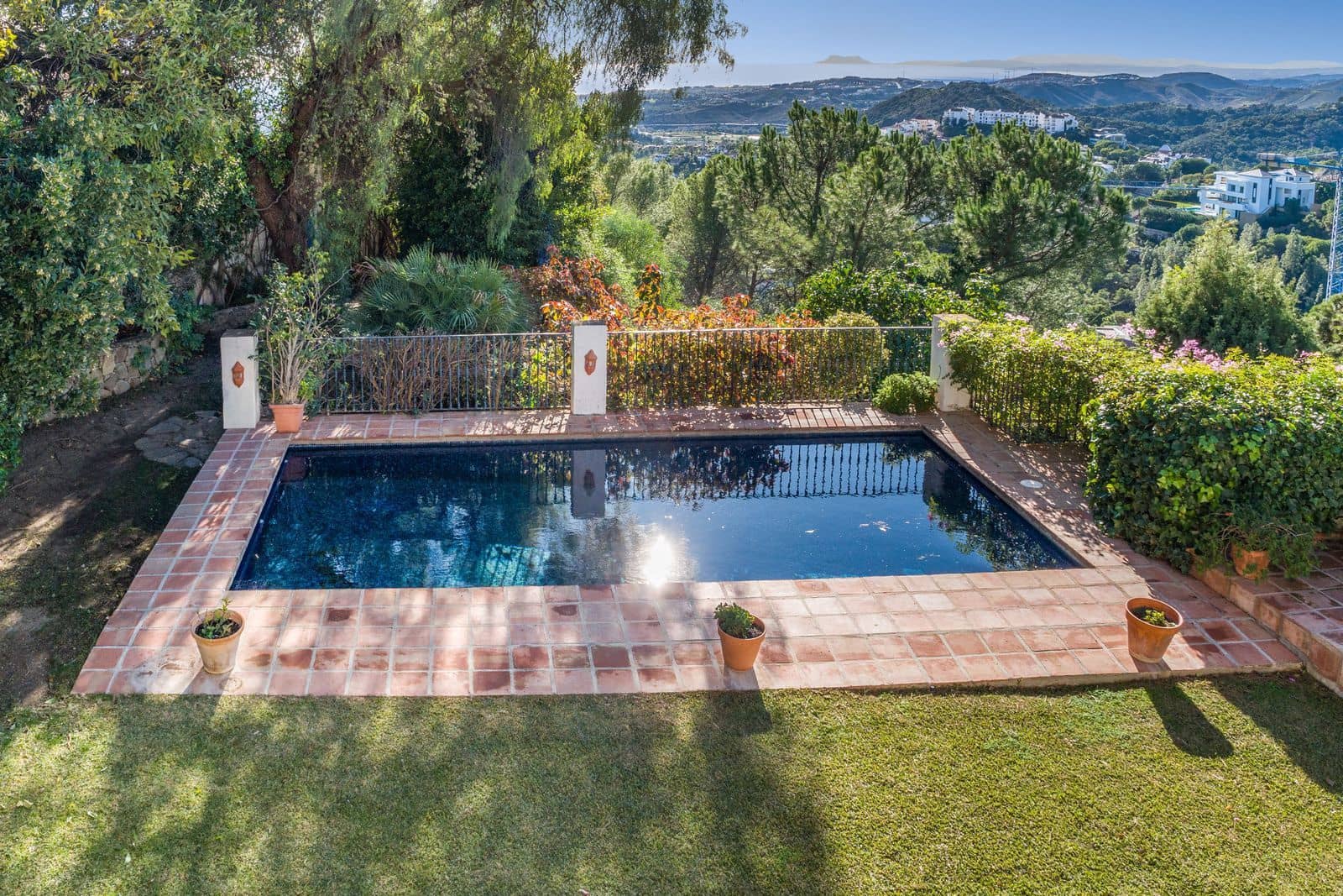 3 bedroom Villa for sale in El Madronal - € 1,695,000 (Ref: 9497493)