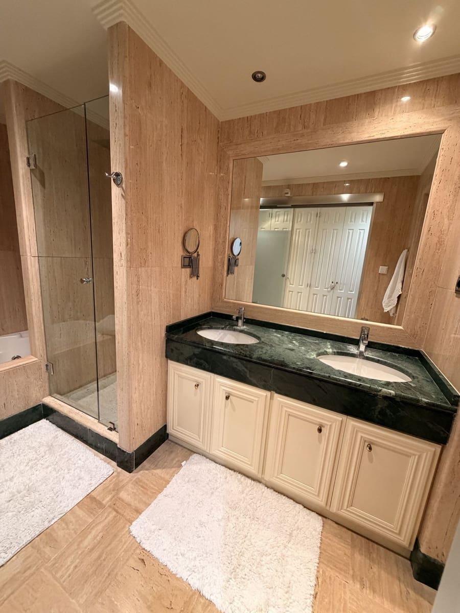 2 bedroom Apartment for sale in Golden Mile - € 999,000 (Ref: 9497494)