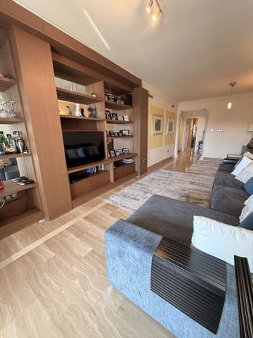 2 bedroom Apartment for sale in Sierra Blanca, Marbella - € 999,000 (Ref: 9497494)