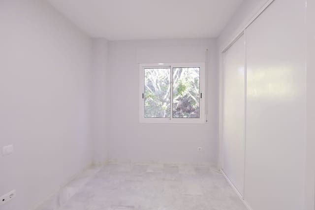 2 makuuhuone Kattohuoneisto myytävänä paikassa La Reserva, Marbella - 349 000 € (Ref: 9497707)