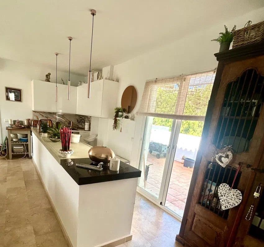 3 bedroom Penthouse for sale in Calahonda - € 556,800 (Ref: 9501972)