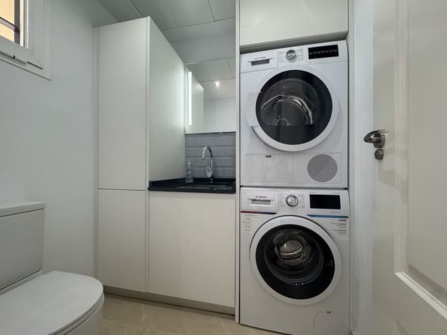 5 soveværelse Byhus til salg i Marbella - € 850.000 (Ref: 9501973)