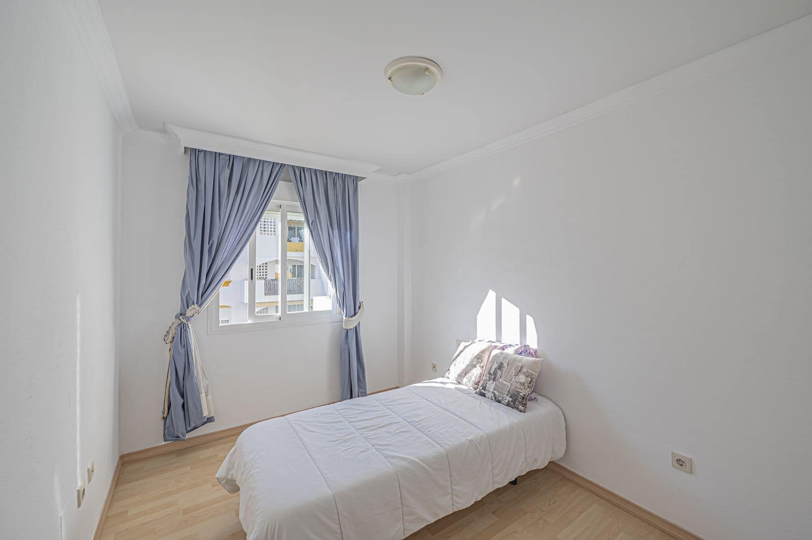 3 bedroom Apartment for sale in Golden Mile - € 670,000 (Ref: 9501978)